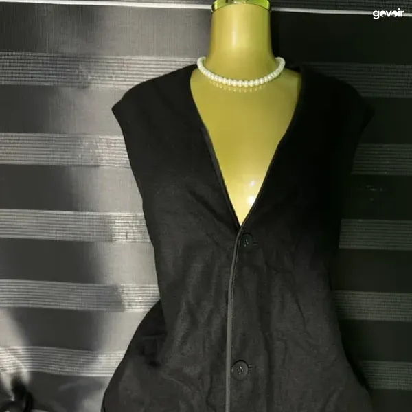 Women's tops and dresses, sizes S to 2XL, 5