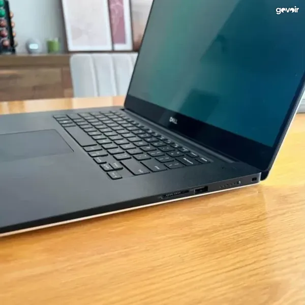 Dell XPS 15 7590, OLED 15.6", Core i7, 16GB RAM, 512GB SSD, 4