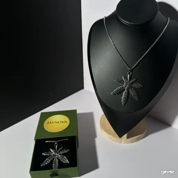 Jaynova stainless steel cross necklaces with box, 3