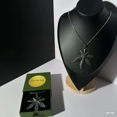 Jaynova stainless steel cross necklaces with box, 3
