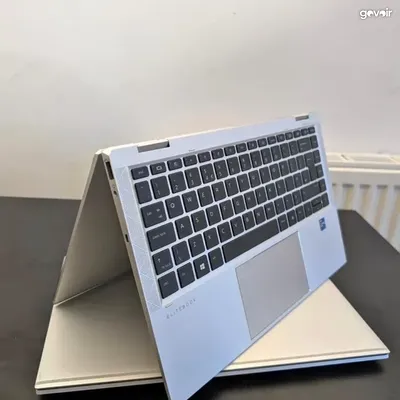 HP EliteBook x360 1040 G8, Core i5 11th gen, 16GB RAM, 3