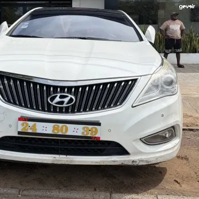 Hyundai Grandeur 2015 with driver, Douala