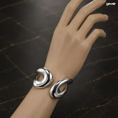 Chunky bangles, gold and silver, 2