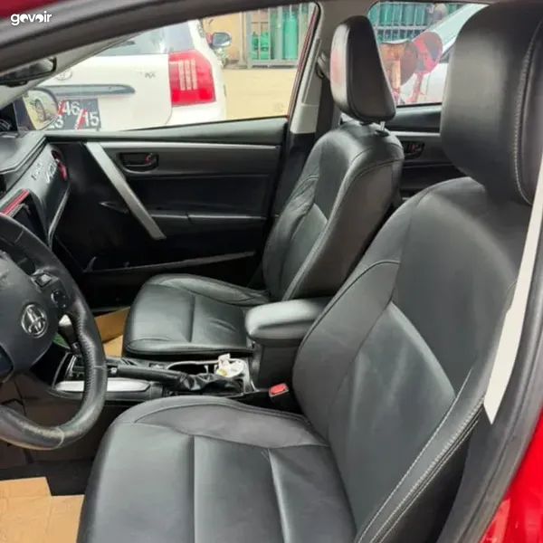 Toyota Corolla Altis 2015, automatic, 5
